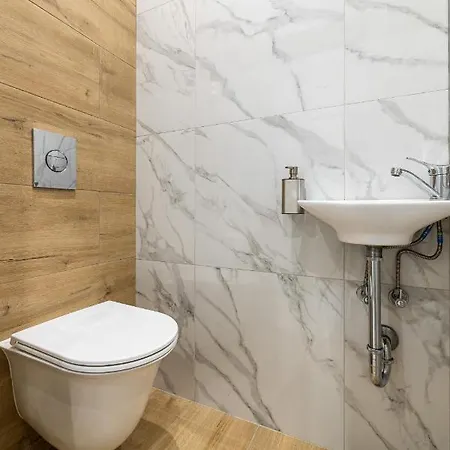 Апартаменты Modern In The Of Center