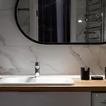 Modern In The Of Center Apartment